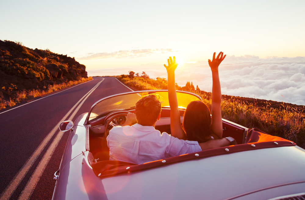 Qué revisar en el coche antes de salir de viaje