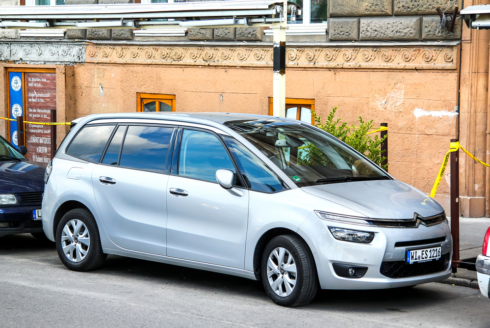 4 vehiculos familiares para familias numerosas