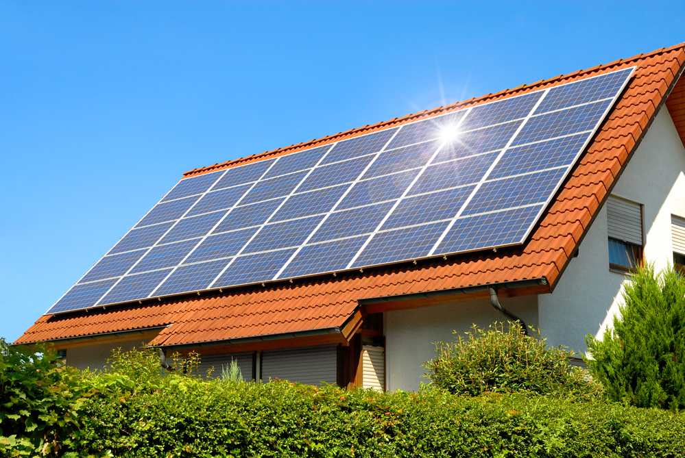 Colocar placas solares en casa | Beneficios energeticos